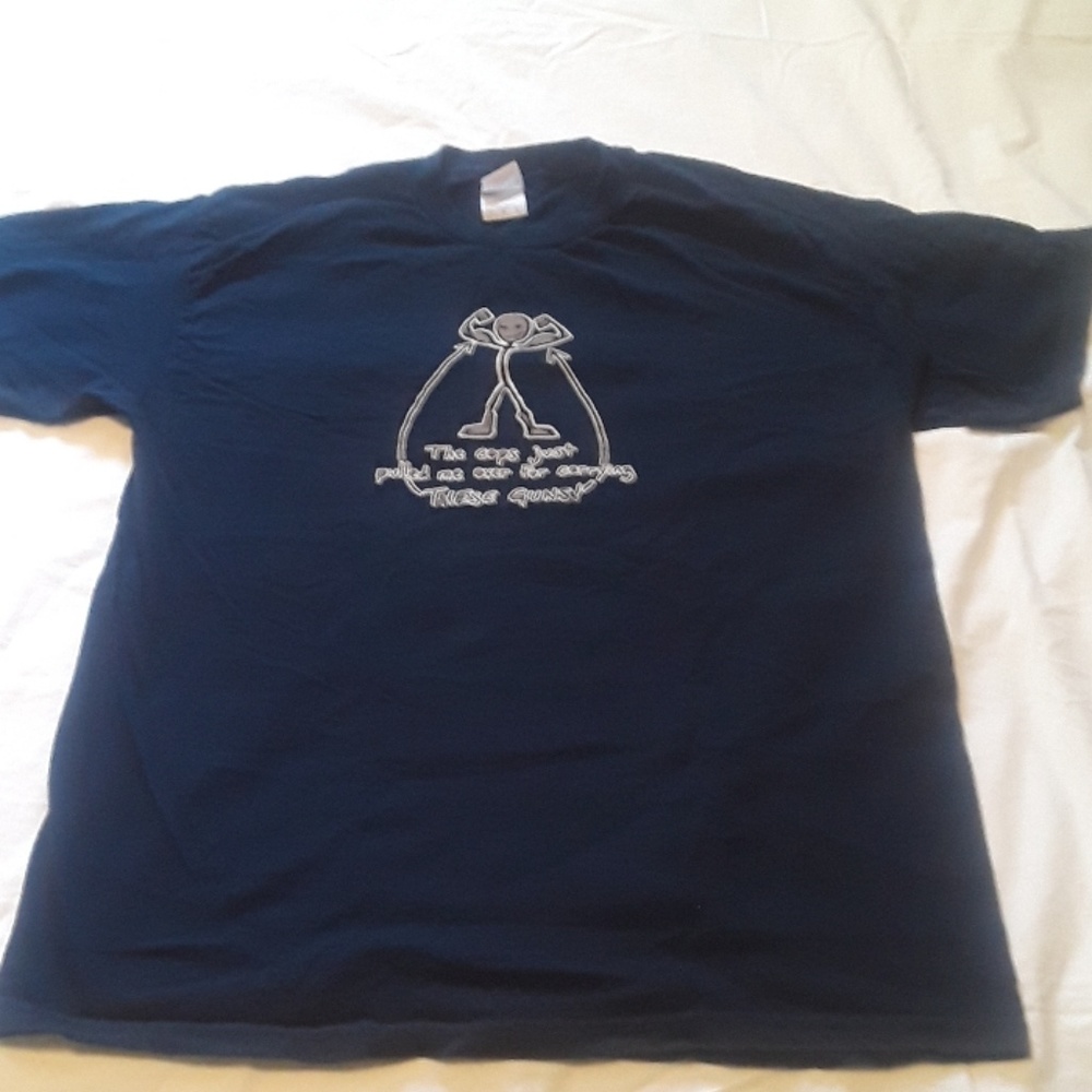 Tee shirt